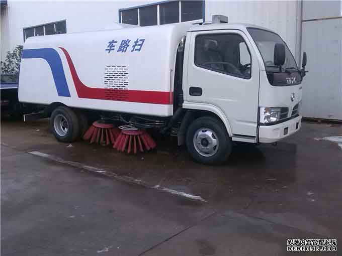 购买道路清扫车货比三家，最终还是选择程力