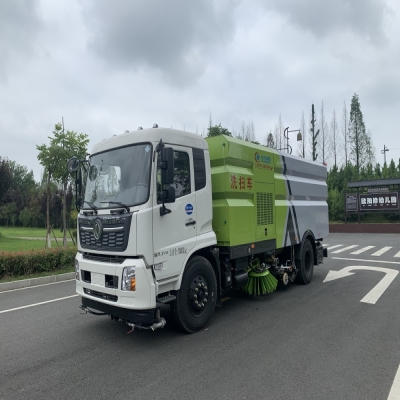 东风天锦康明斯210马力洗扫车