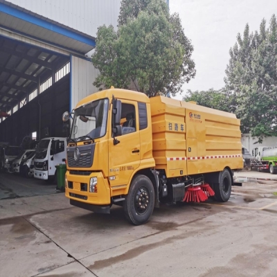 程力威牌13立方扫路车_单发道路清扫车