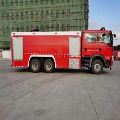 程力牌消防车_重汽豪沃16吨泡沫消防车