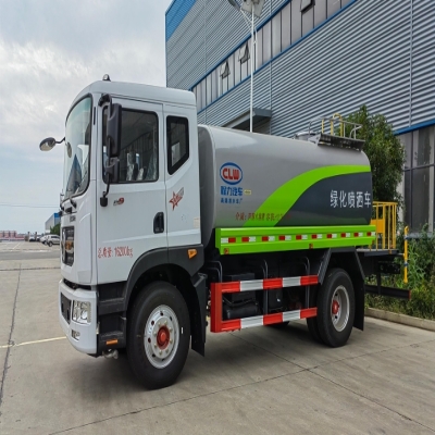 程力威牌12吨洒水车_康明斯230马力