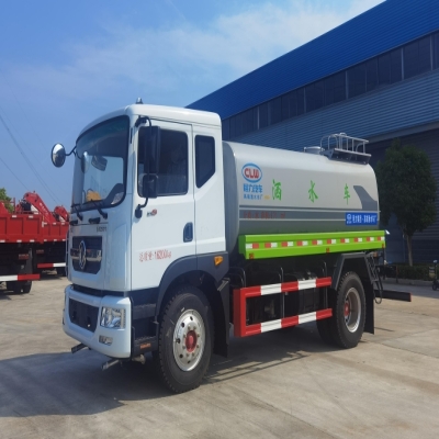 程力D9系列11.34方绿化喷洒车_玉柴200马力