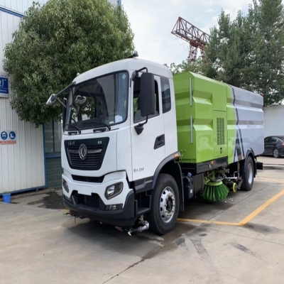 程力威牌洗扫车_东风天锦16立方洗扫车