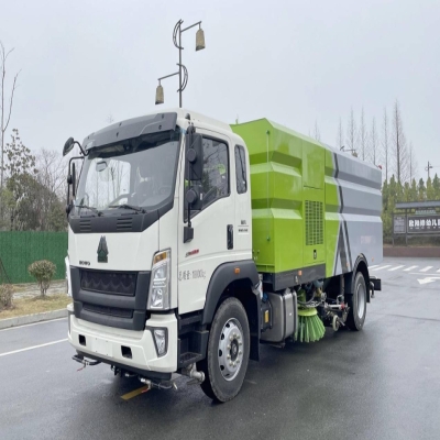 程力威洗扫车_重汽豪沃16立方洗扫车