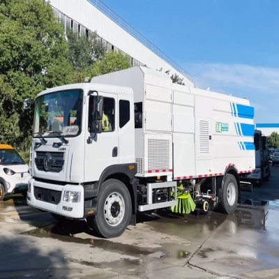 程力威牌新能源洗扫车_东风18T燃料电池洗扫车
