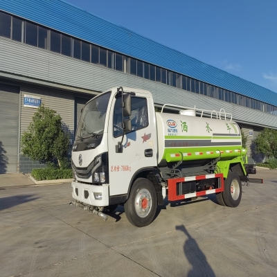 不上户8立方洒水车_出口绿化洒水车