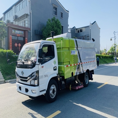 程力威牌吸尘车_东风6.5立方吸尘车