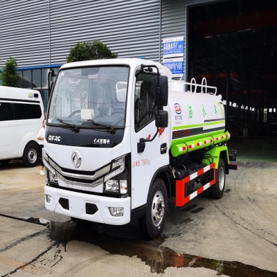 程力东风5吨洒水车
