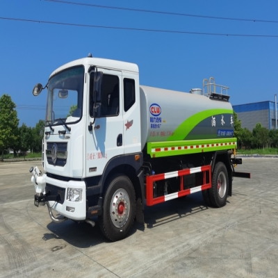 程力牌13立方洒水车_康明斯195马力绿化洒水车