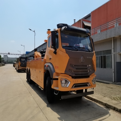 程力清障车_重汽豪沃后双桥托吊连体清障车