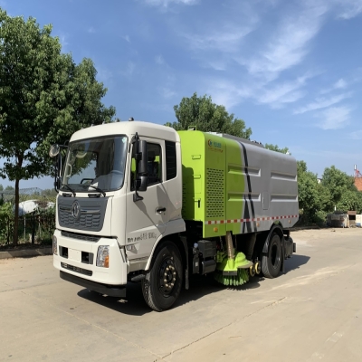 程力威牌吸尘车_东风天锦吸尘车
