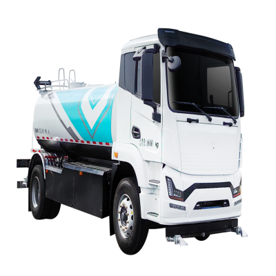 新能源洒水车：浇花除尘双收益模式