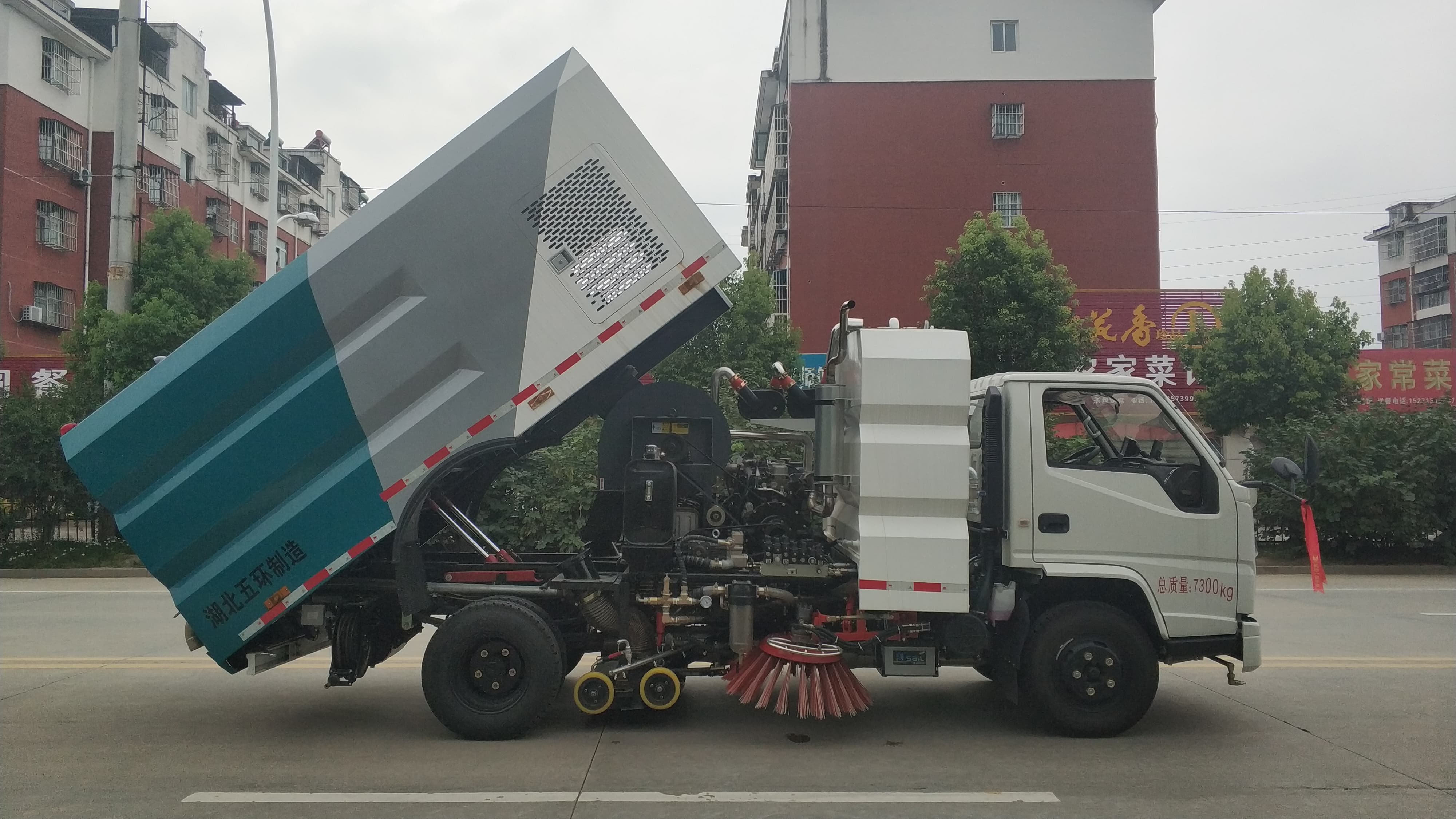 道路清扫车清扫部分使用零部件型号、配件参数