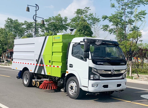 各级公路清扫养护还需要道路清扫车帮忙