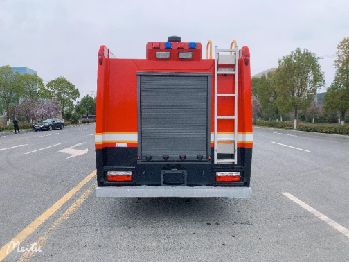 程力威牌泡沫消防车_东风多利卡5吨泡沫消防车