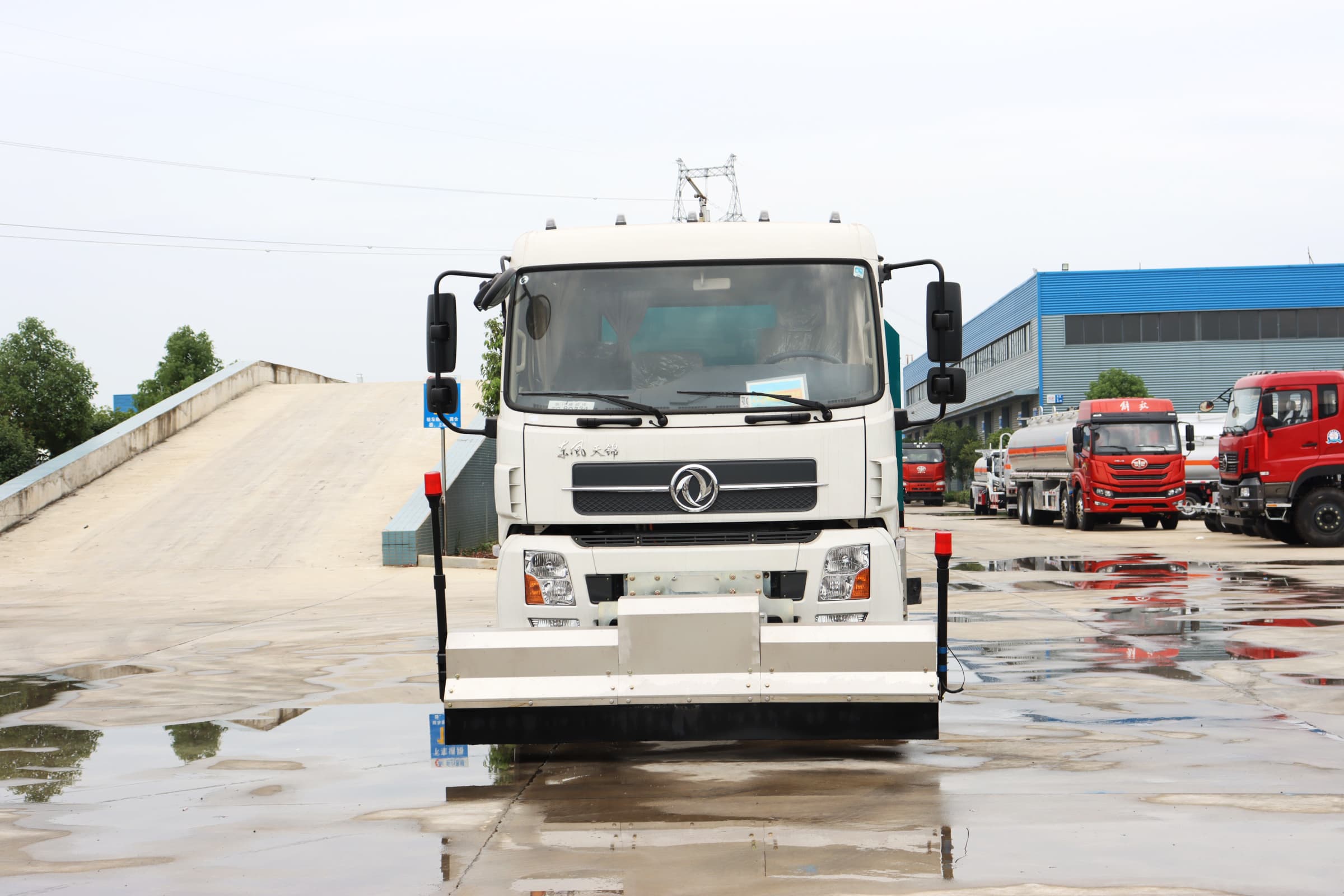 纯电动清洗车_东风新能源里面清洗车